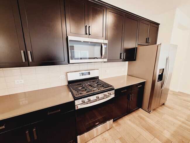 Building Photo - 2629 Bantry Rd