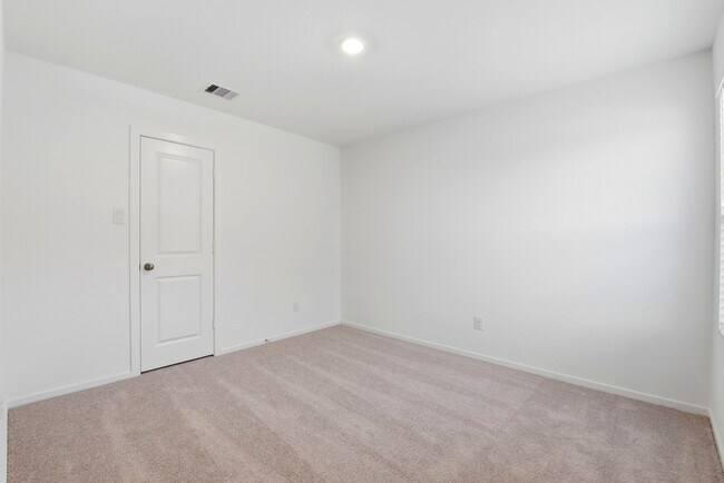 Building Photo - 15219 Abella Dr