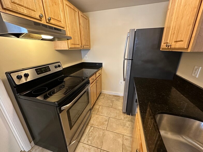 Building Photo - 4 Leeds St