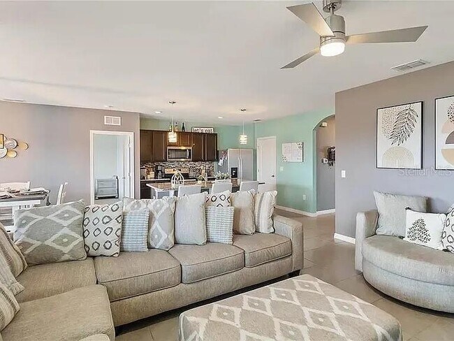 Building Photo - 2585 Ryland Falls Dr