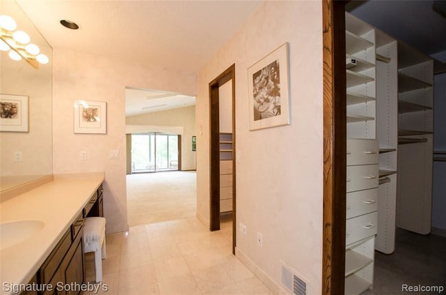 Building Photo - 2103 Pippin Ct