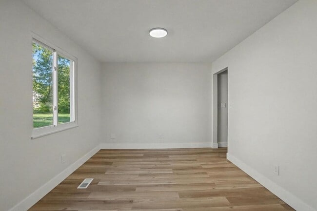 Building Photo - 7882 Lockport Blvd