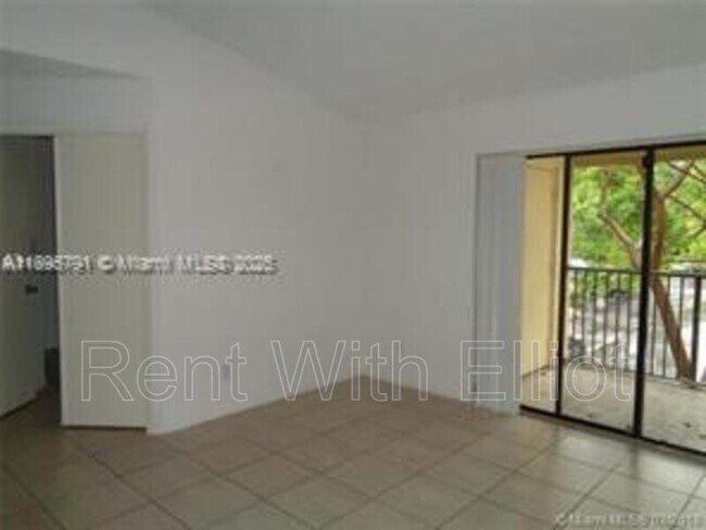 Building Photo - 650 S Park Rd