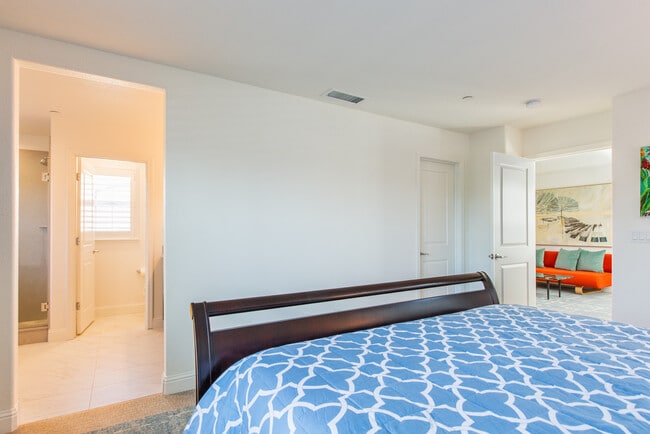 Building Photo - 1110 Healdsburg Ave