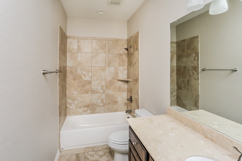 Building Photo - 220 Watson St