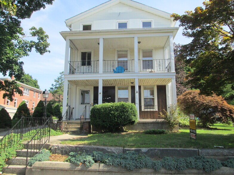 179 Valley - 179 Valley St