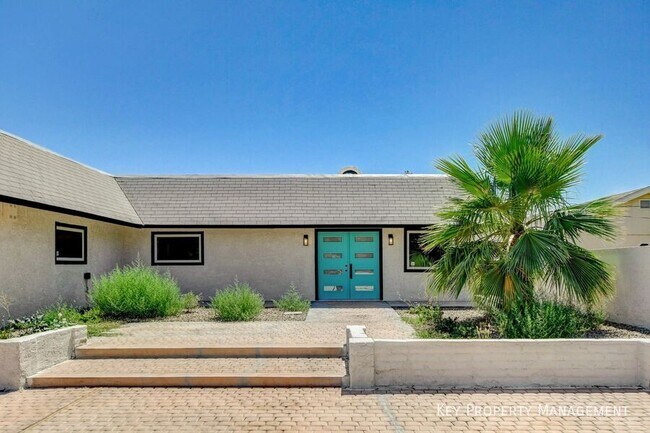 Building Photo - 3962 Euclid St