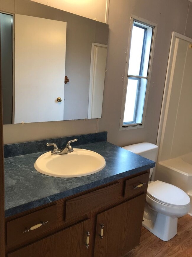 Building Photo - 3 Bedroom 2 Bath Home on 2 Acres For Rent!