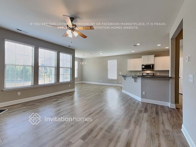 Building Photo - 41 Needham Ln