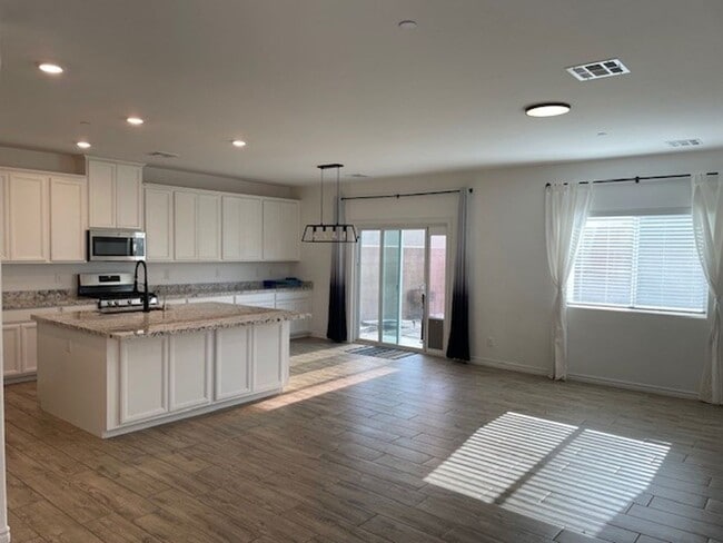 Building Photo - 7022 Noah Raven St