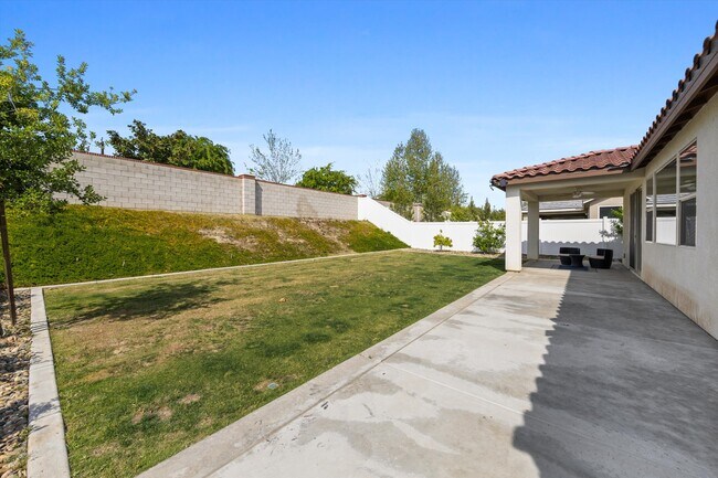 Building Photo - 14222 Barbon Beck Ave