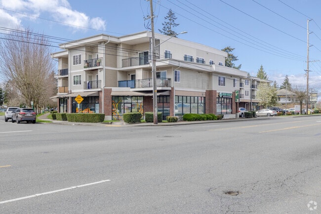 Building Photo - 10240 BG Town Centre Village - Residential