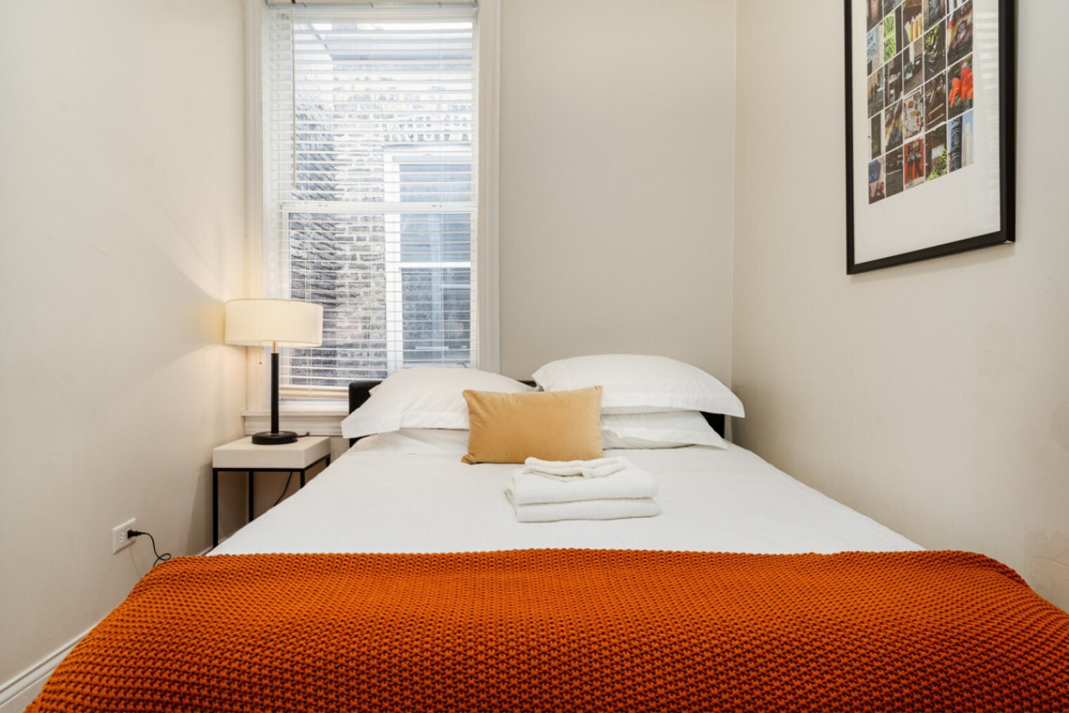 Building Photo - 2149 W Division St