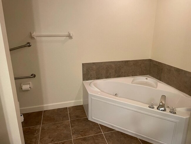 Building Photo - 4177 S Orange Blossom Trl