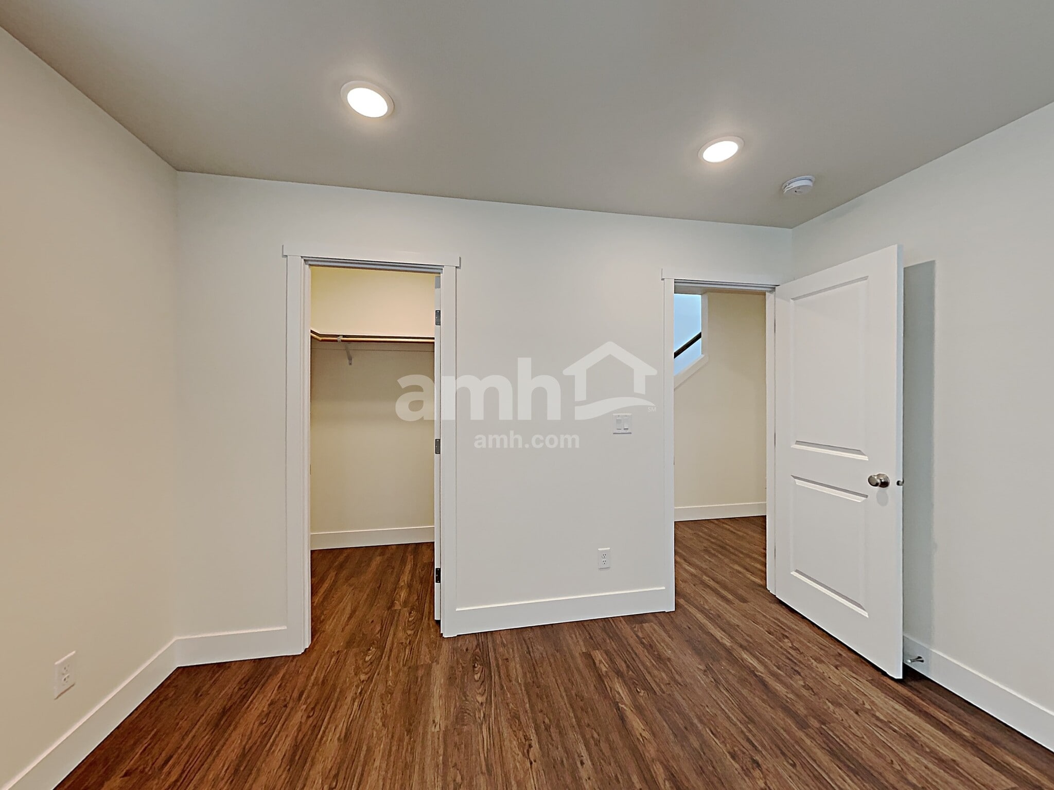 Building Photo - 23355 SE Dogwood St