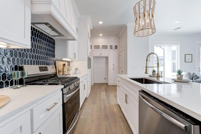 Building Photo - 7901 Behr Dr