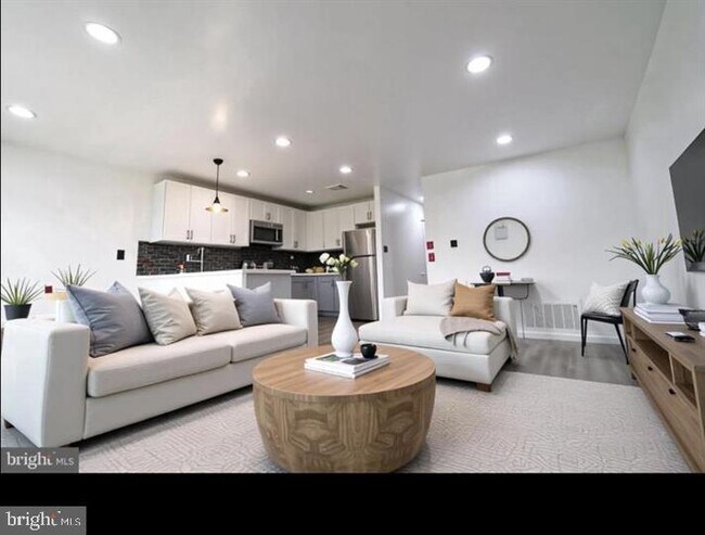 Building Photo - 511 Corinthian Ave