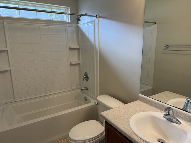 Building Photo - 146 Aquinnah Dr