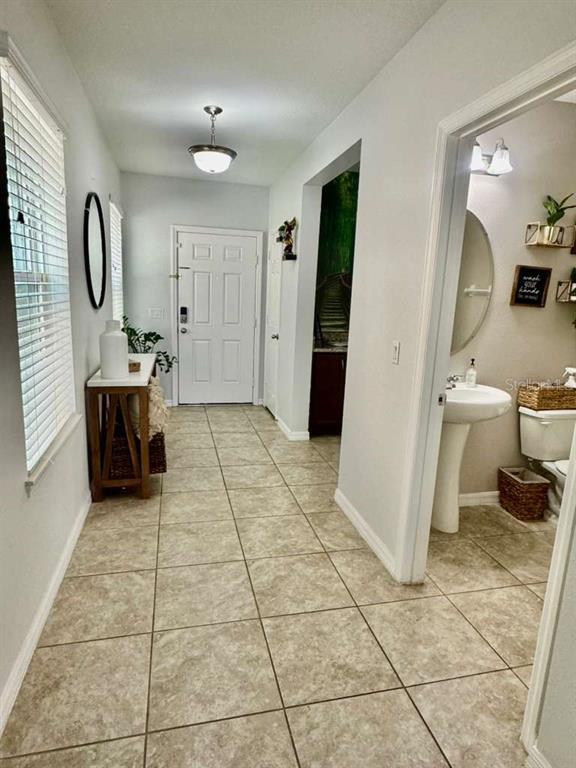 Building Photo - 2625 Waterline St