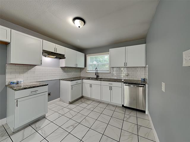 Building Photo - 2343 E Pentagon Pkwy