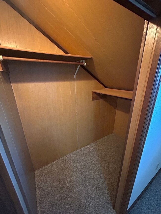 Building Photo - 4 Bedroom, 2 Bathroom House in Lynden with Fenced Yard