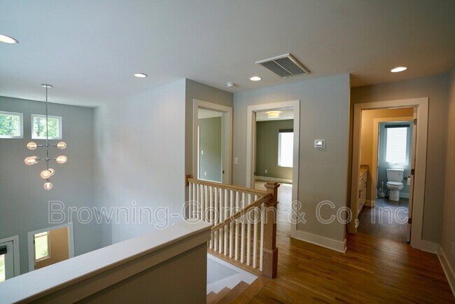 Building Photo - 2900 Torbett St