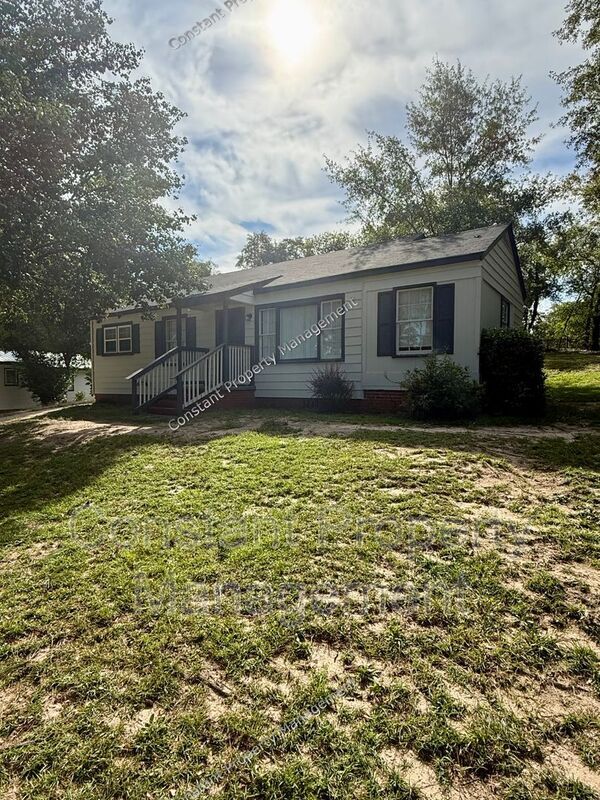 Building Photo - 1533 Engle Dr