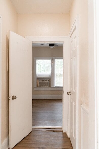 Building Photo - 515.5 N Monroe St