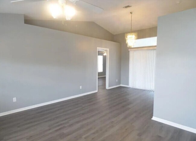 Building Photo - 709 Rue Labeau Cir