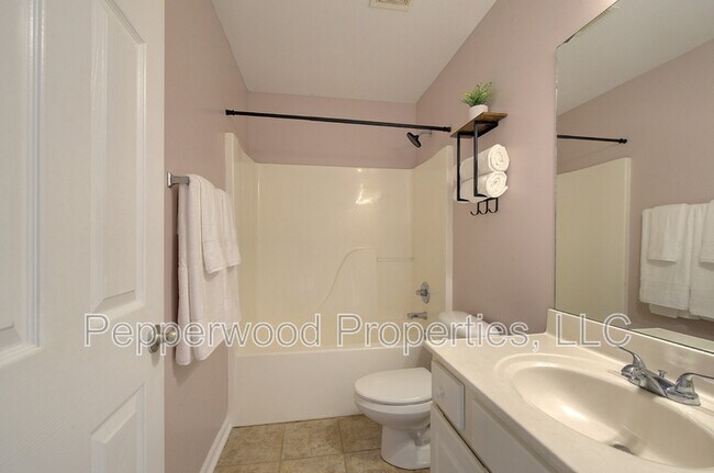 Building Photo - 316 Archway Ct