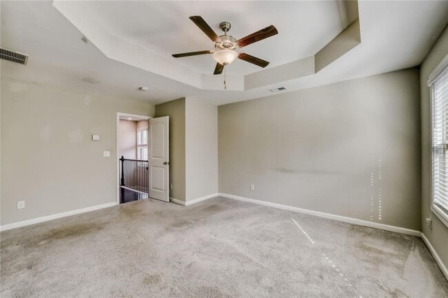 Building Photo - 901 Sunset Park Dr