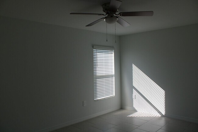 Building Photo - 19542 Fairhill Ct