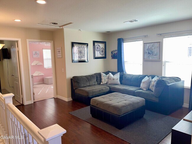 Building Photo - 37701 Tamarind Ct