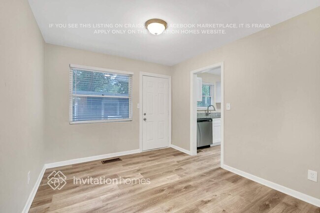 Building Photo - 5815 Oliver St