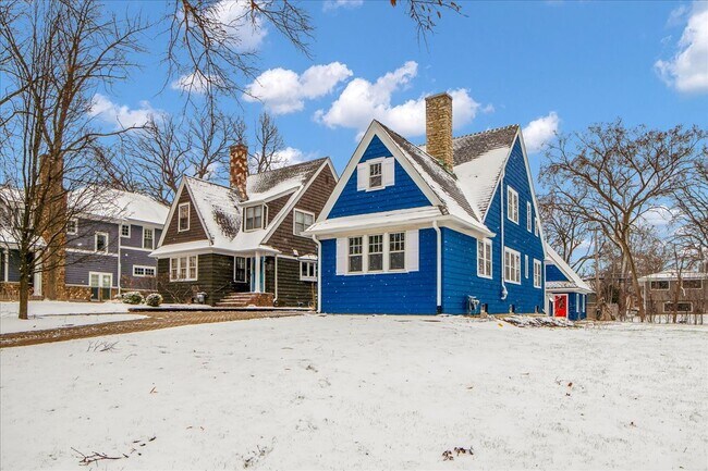 Building Photo - 4941 Montgomery Ave