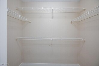 Building Photo - 555 E Silverado Ranch Blvd