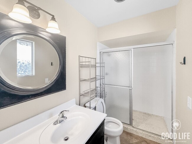 Building Photo - Beautiful 2BD/2BA with Private Balcony and...