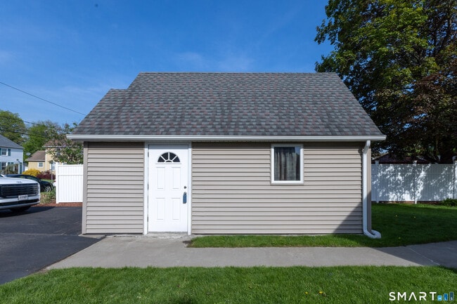 Building Photo - 31 Suffield St