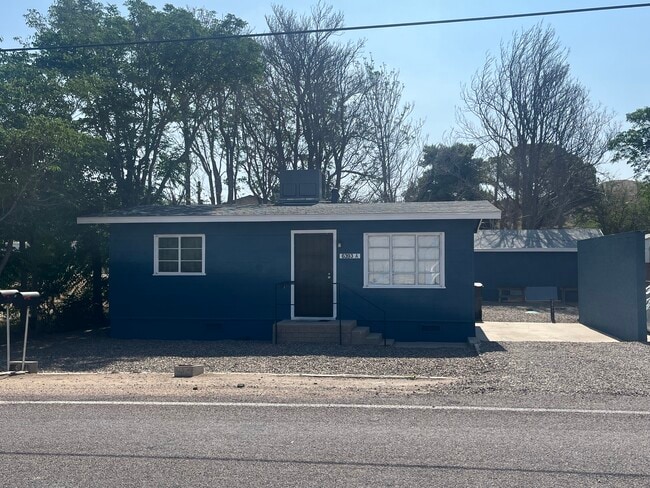 Primary Photo - 6393 S Russell Rd