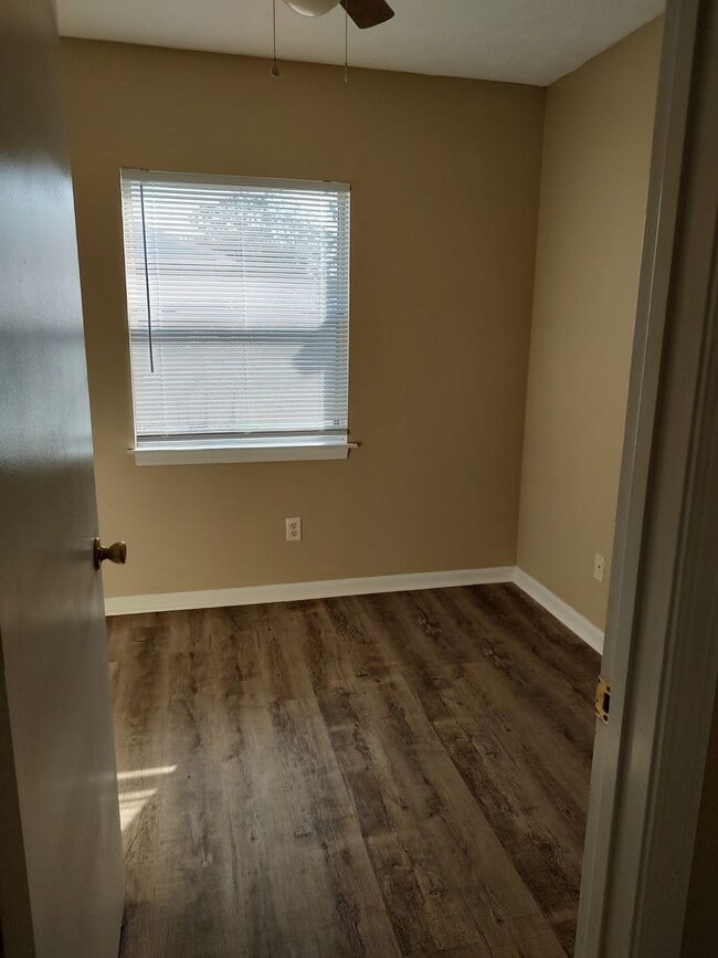 Building Photo - Cozy Retreat in the Heart of PCB! *1/2 Off...