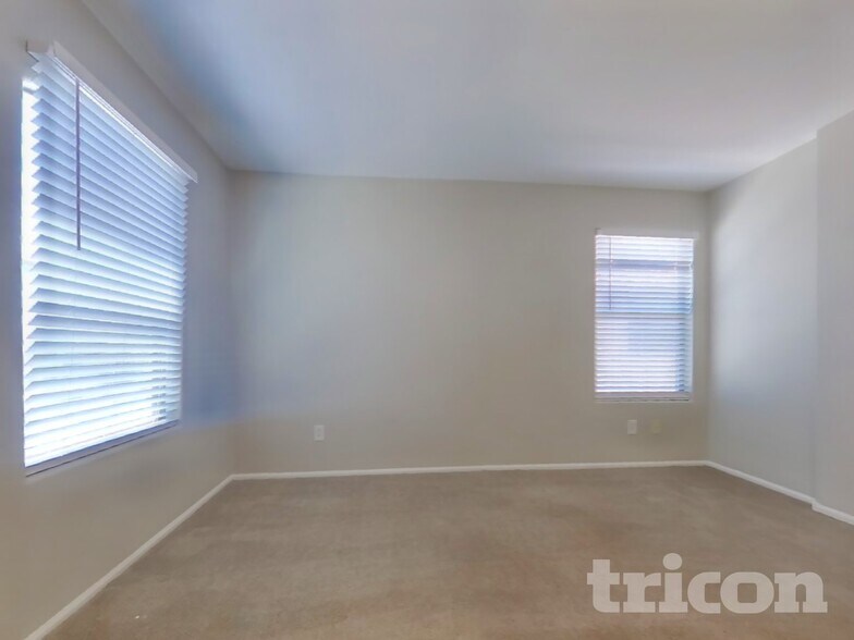 Building Photo - 23670 W Levi Dr
