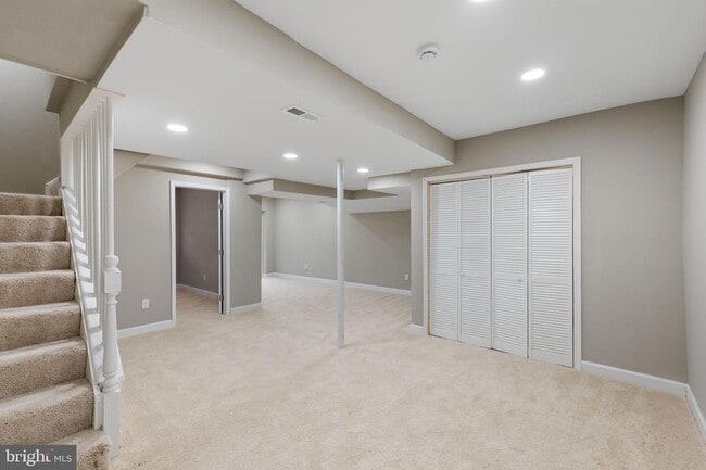 Building Photo - 18 W Orndorff Dr