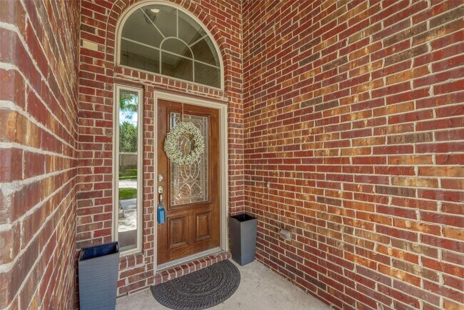 Building Photo - 28314 Calaveras Lake Dr