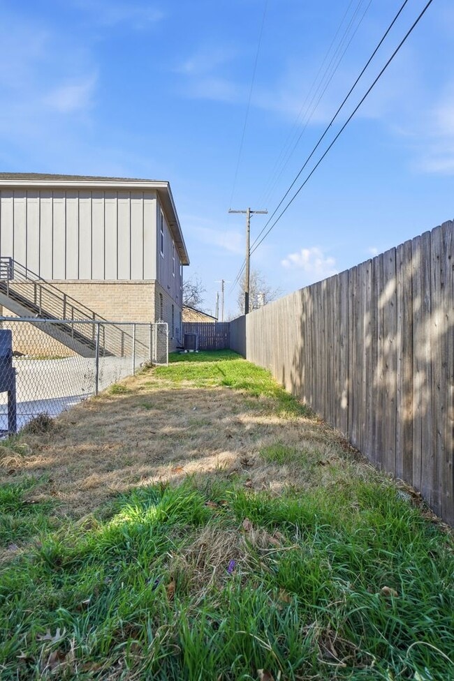 Building Photo - Brand New Near Downtown Cache – 15 Min to Fort Sill. 50% off First Full Month's Rent