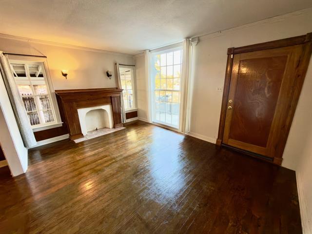 Building Photo - 719 N Crawford St