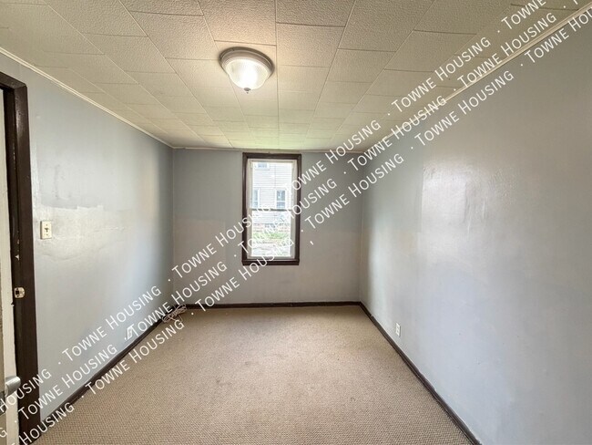 Building Photo - 111 Southside Pkwy