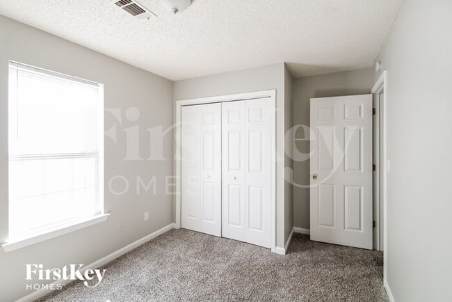 Building Photo - 164 Regency Park Dr