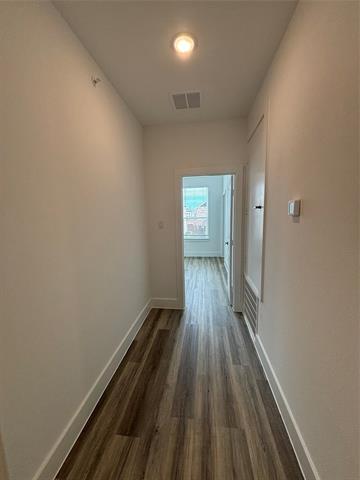 Building Photo - 1544 Creekside Dr