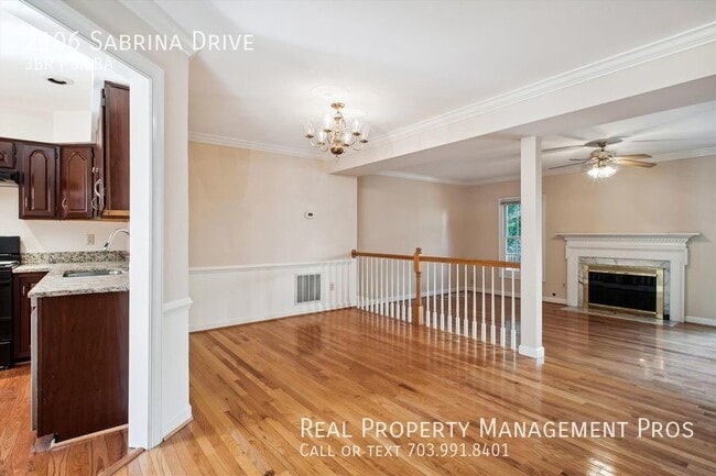 Building Photo - 2106 Sabrina Dr