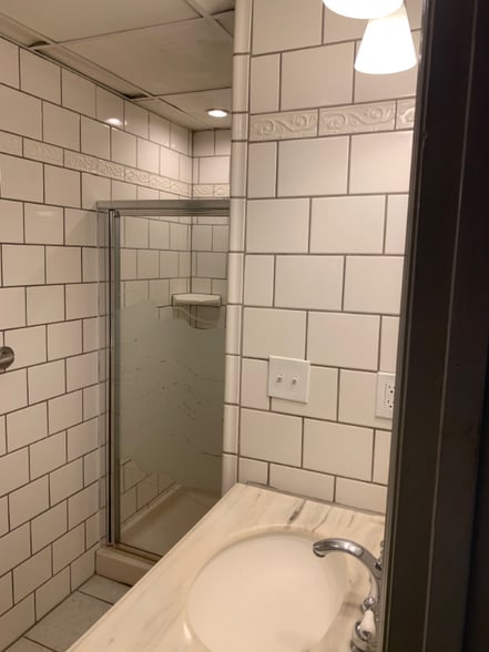 Building Photo - 57 W Vine St